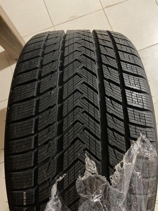 Pneu novo GRIPOMAX SureGrip Pro