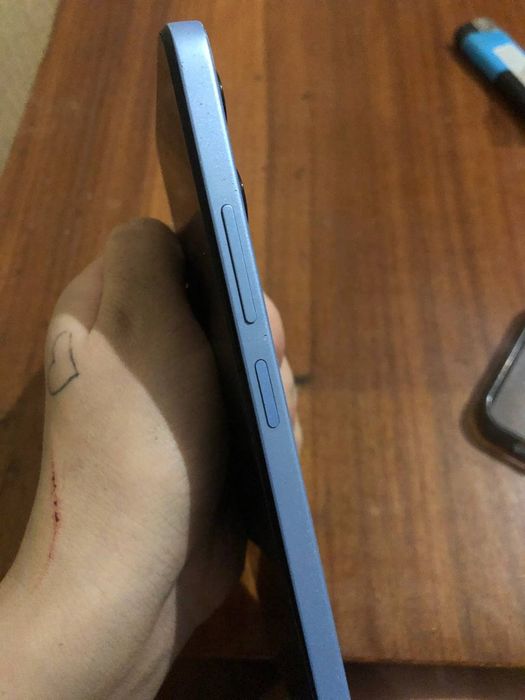 Телефон Redmi 12 продам