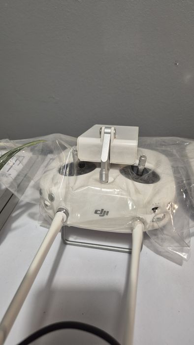 Dji Phantom 4 Varias Pecas e Remote Control