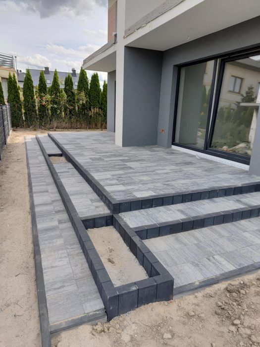 Układanie kostki brukowej