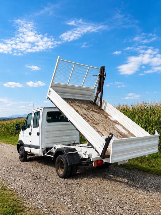 Renault Mascott 110.35  Witam, w samochodzie świeżo odmalowane burty. Nowy akumulator. Silnik