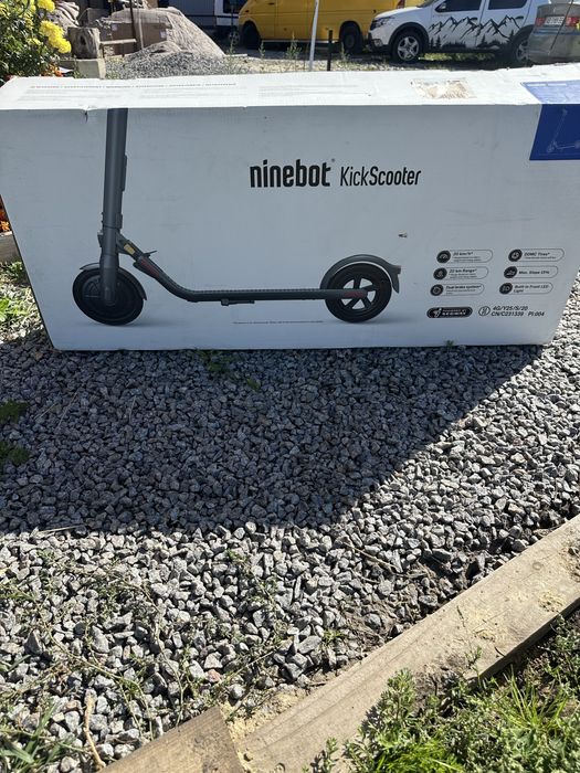 Електоро самокат ninebot kick scooter