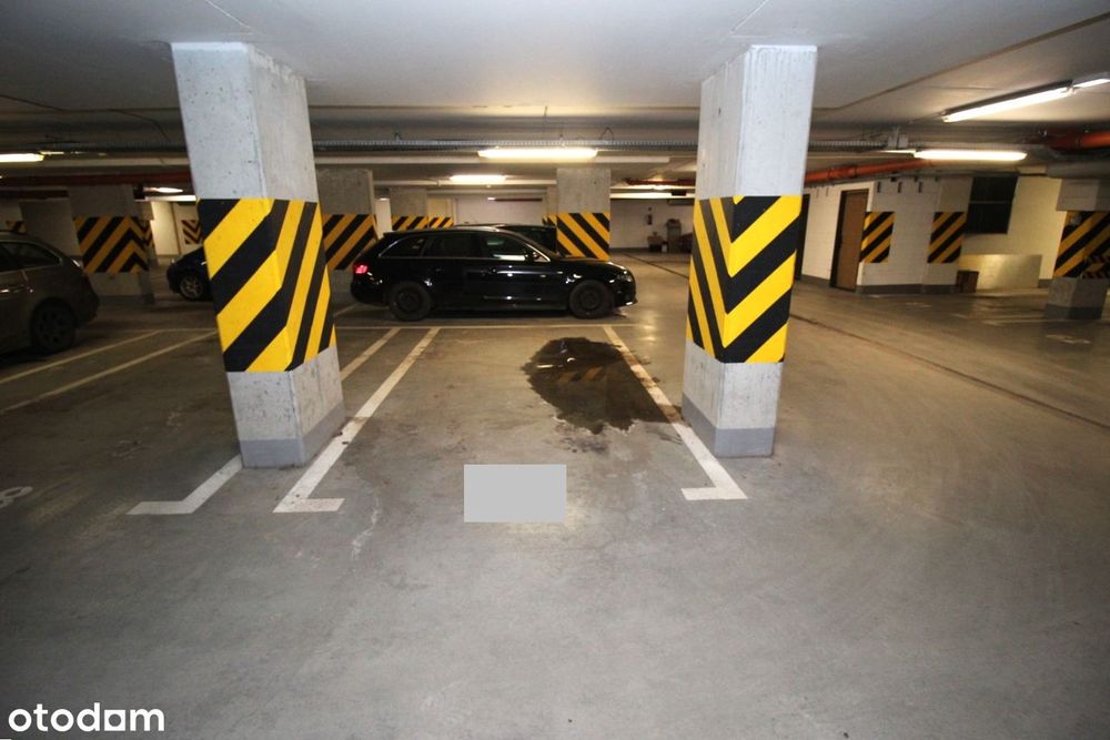 Krzyki/Tarnogaj-Piękna 58, miejsce postojowe podziemne