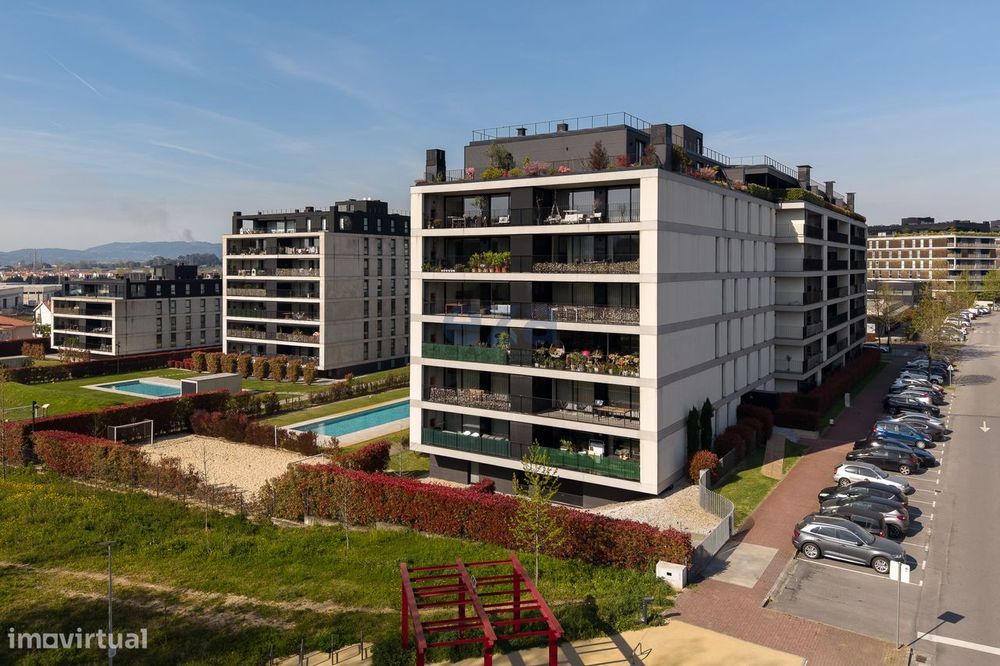 Apartamento T3+1 em Real, Braga.