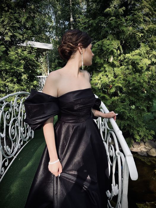 Сукня на випускний