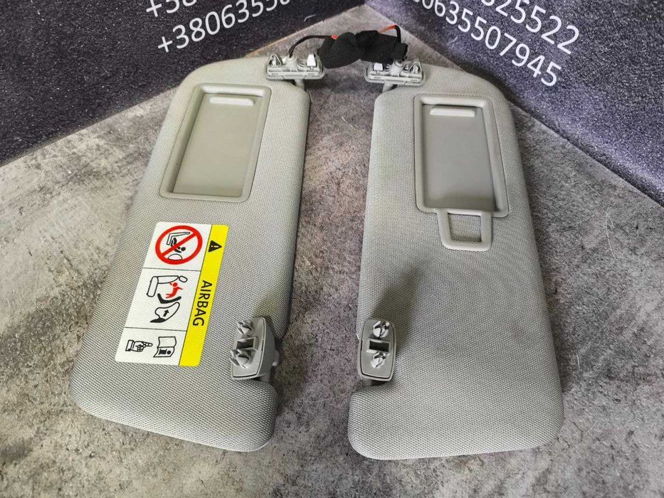 Козирьок сонцезахисний Audi E-Tron 4KE868524 / 4KE868523