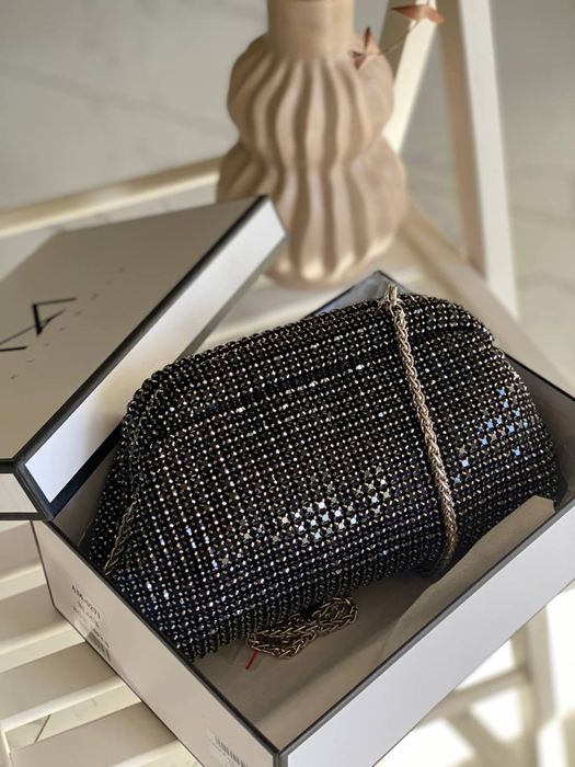 Вечірня сумочка в коробці