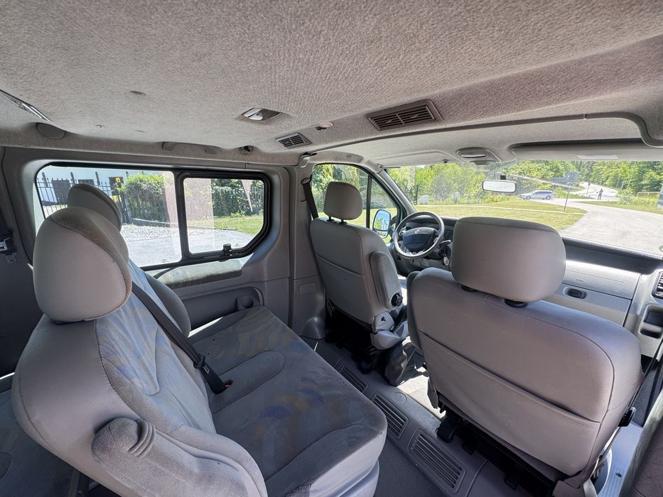 Renault Trafic/Vivaro Passenger Klima Bezywpadkowy