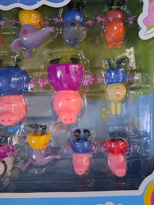 Świnka Peppa 2 duże figurki i 12 małych