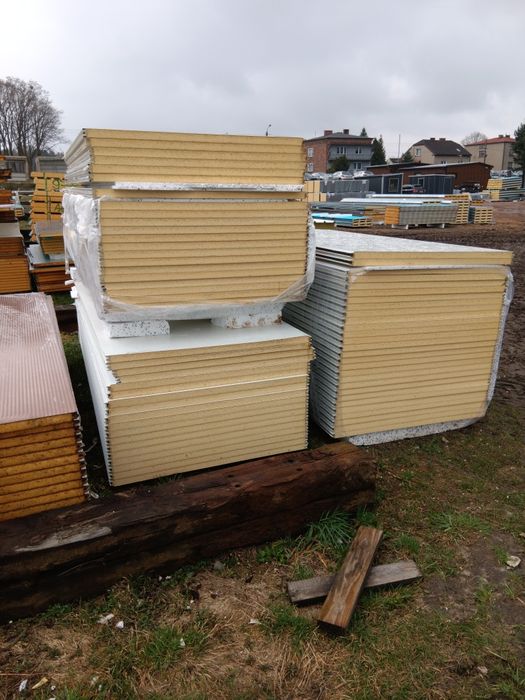 Płyty warstwowe, ścienne, dachowe, izolacyjne, obornickie.