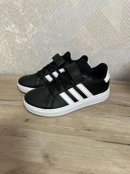 Adidas розмір 30 см