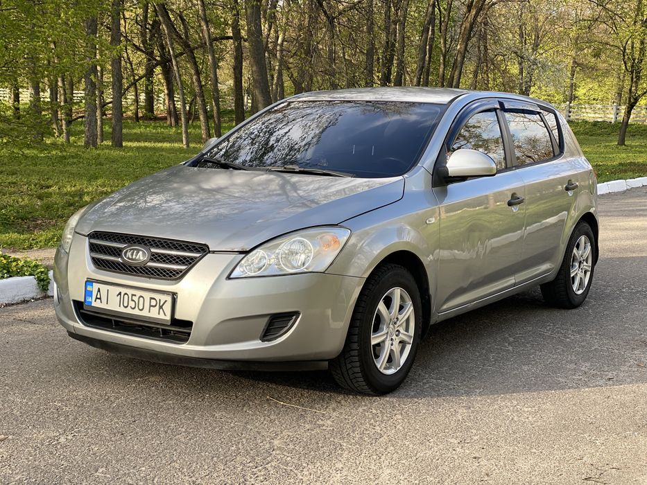 Kia Ceed 2008 рік Автомат 1.6 Газ