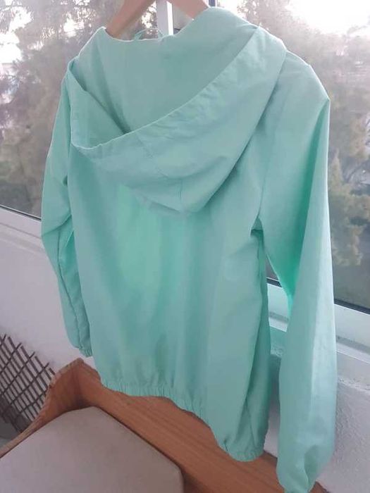 Corta Vento | Parka | Kispo | Impermeável verde água Benetton 10 anos