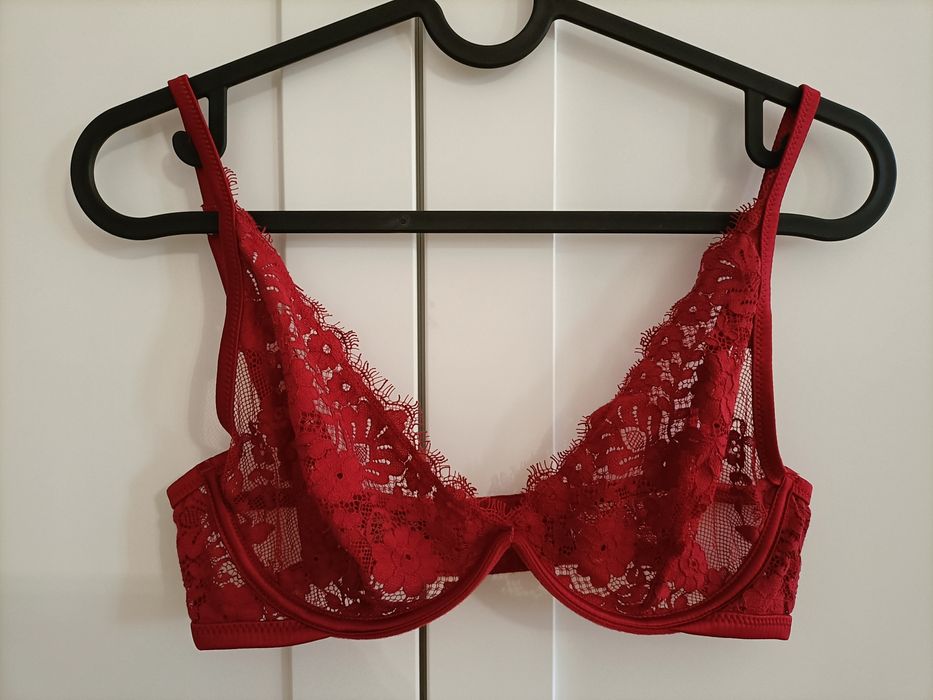 Czerwony komplet Intimissimi 70C stanik stringi