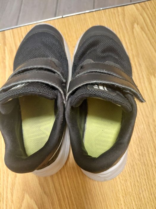 Кросівки.   nike