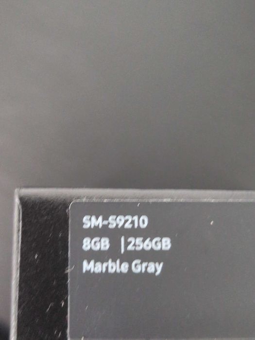 Samsung Galaxy S24 Cinzento (Como Novo)