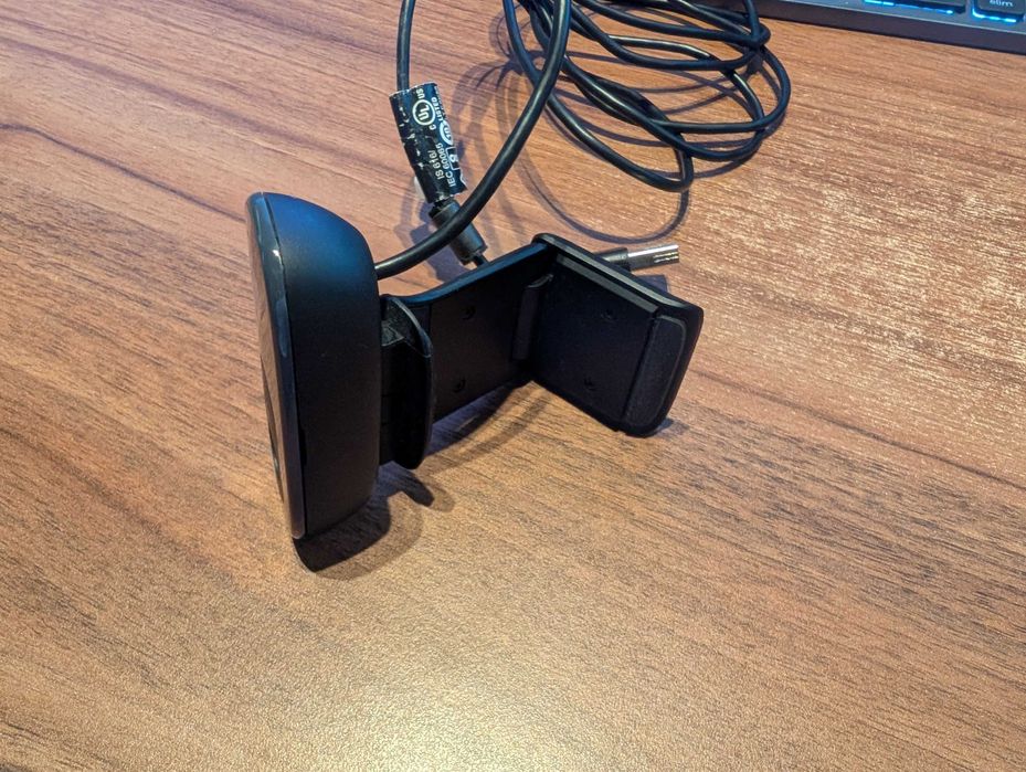 Webcam LOGITECH C270 (HD - 3 MP - Microfone Incorporado)