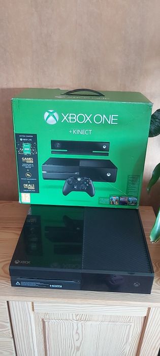 Konsola  Xbox One plus kinect