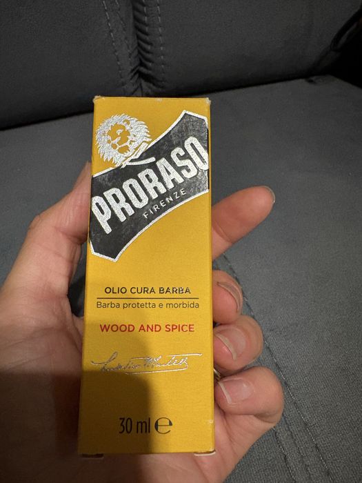 Olejek do brody - Proraso Wood and spicy i pasta pink