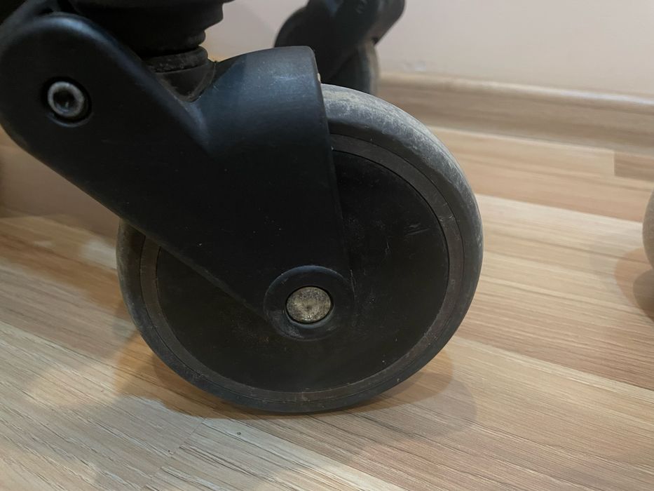 Дитяча Коляска прогулка на повсягдення та подорожі Carrello Pilot