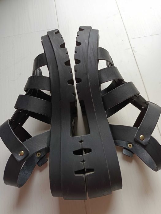 Sandały Replay na grubej podeszwie