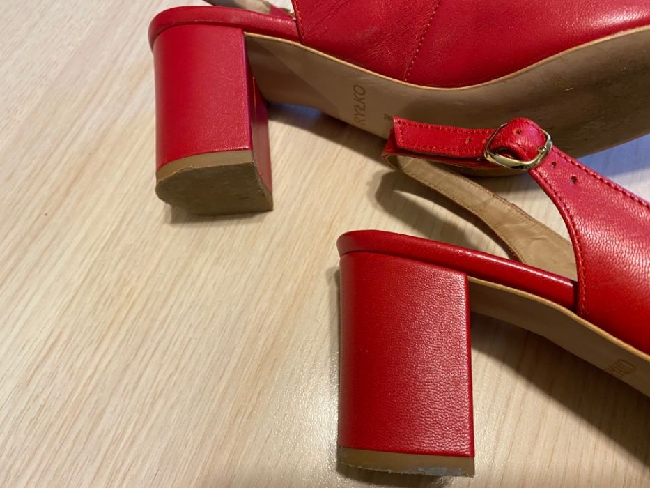 Buty skórzane, eleganckie na obcasie, Ryłko, roz. 38