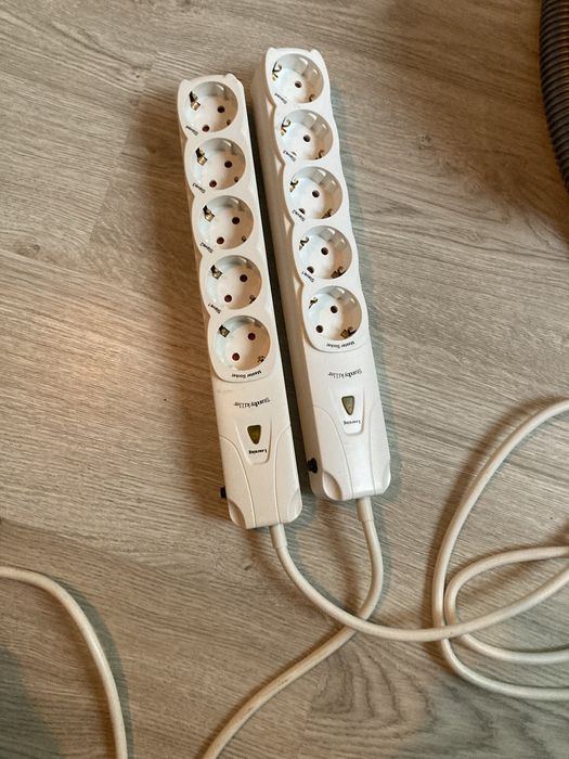 2 und Extensao com 4 tomadas