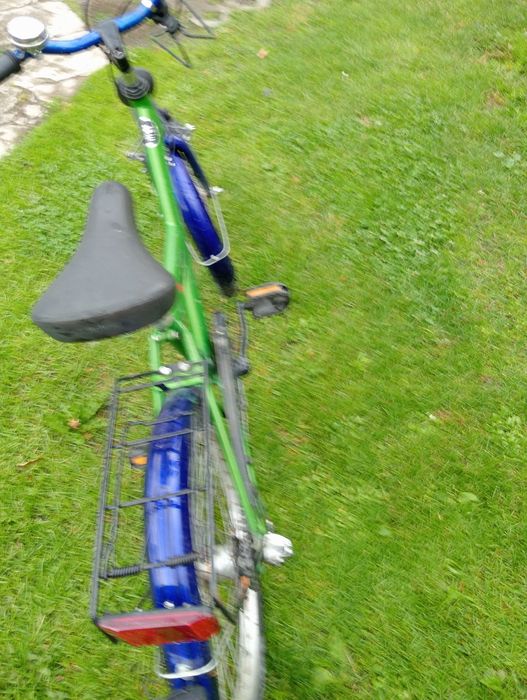 Rower dziecięcy.  Stan dobry