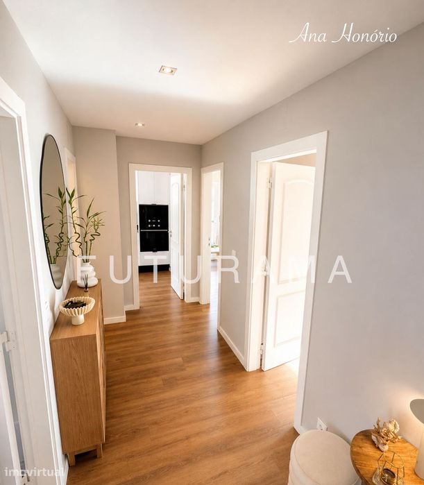 T2 Penthose Rodeada Terraços, Mjuita Luz e Vista de Mar - REMODELADO