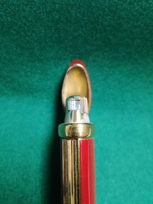 Isqueiro de Senhora YvesSaintLaurent