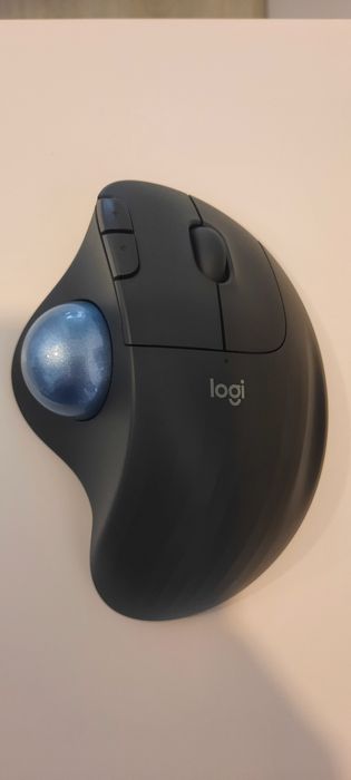 Logitech ERGO M575
