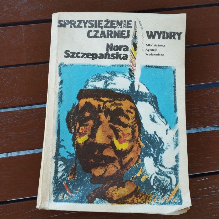 Ksiazka sprzysiezenia czarnej wydry Nora Szczepańska