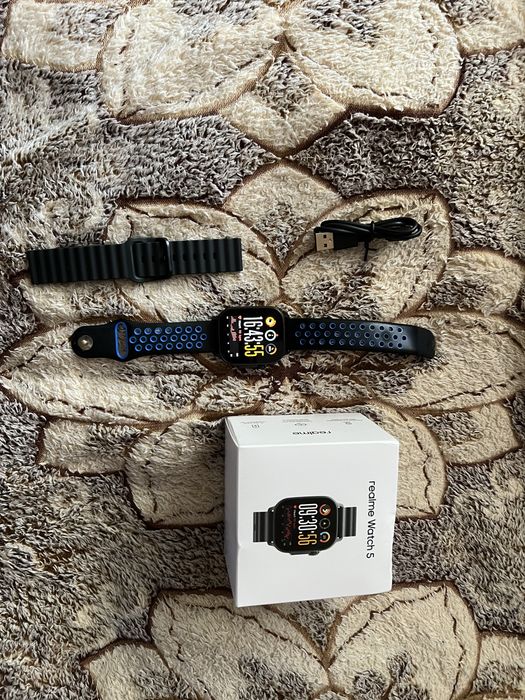 Смарт-годинник Realme Watch 5