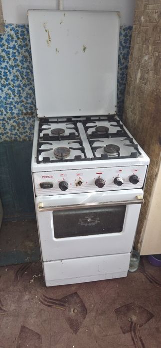 Газова плита 4 комфорки