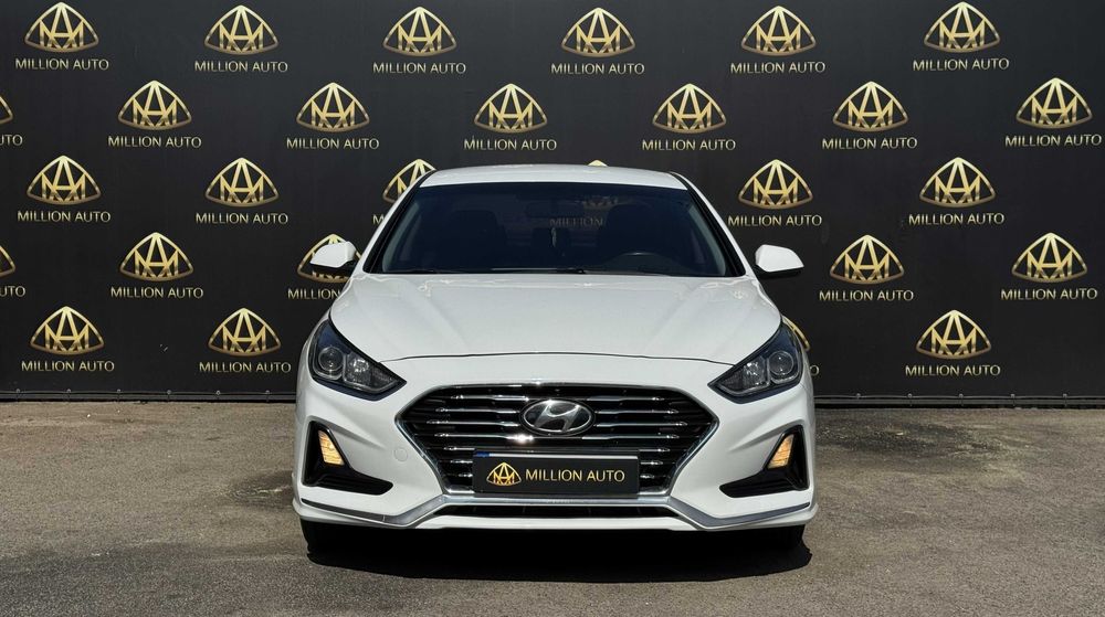 Оренда авто бізнес класу Hyundai Sonata New Rise