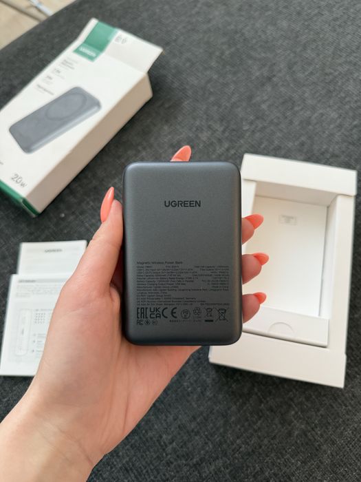 Павербанк Ugreen Magnetic Wireless 20W / 10000mAh