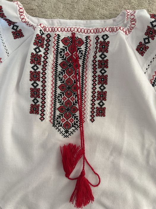 Вишиванка для дівчинки