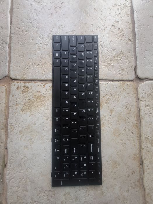 Sprzedam klawiature do Laptopa ze zdjecia (Nie wiem Do jakiego modelu)