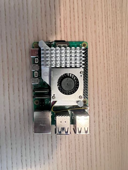 Raspberry Pi 5 – 8GB RAM + Dissipador de Calor + Cartão 512GB64752310834050122