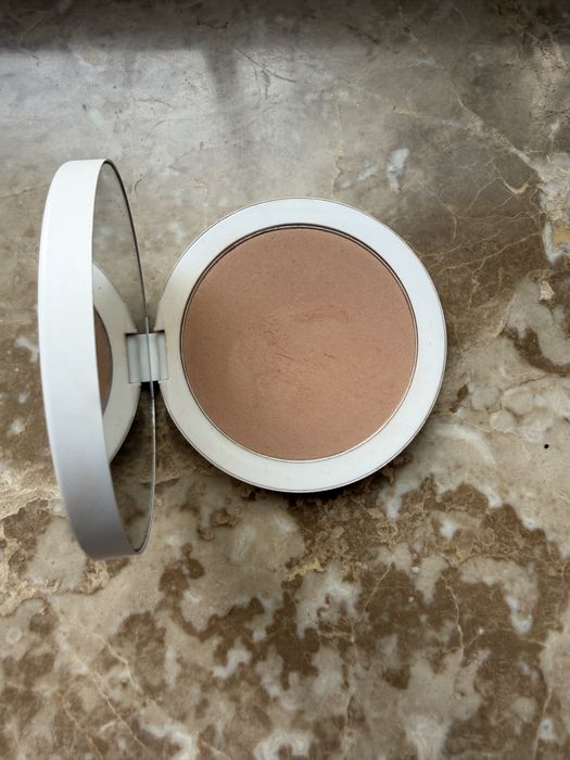 Bronzer Make Up by Mario Light