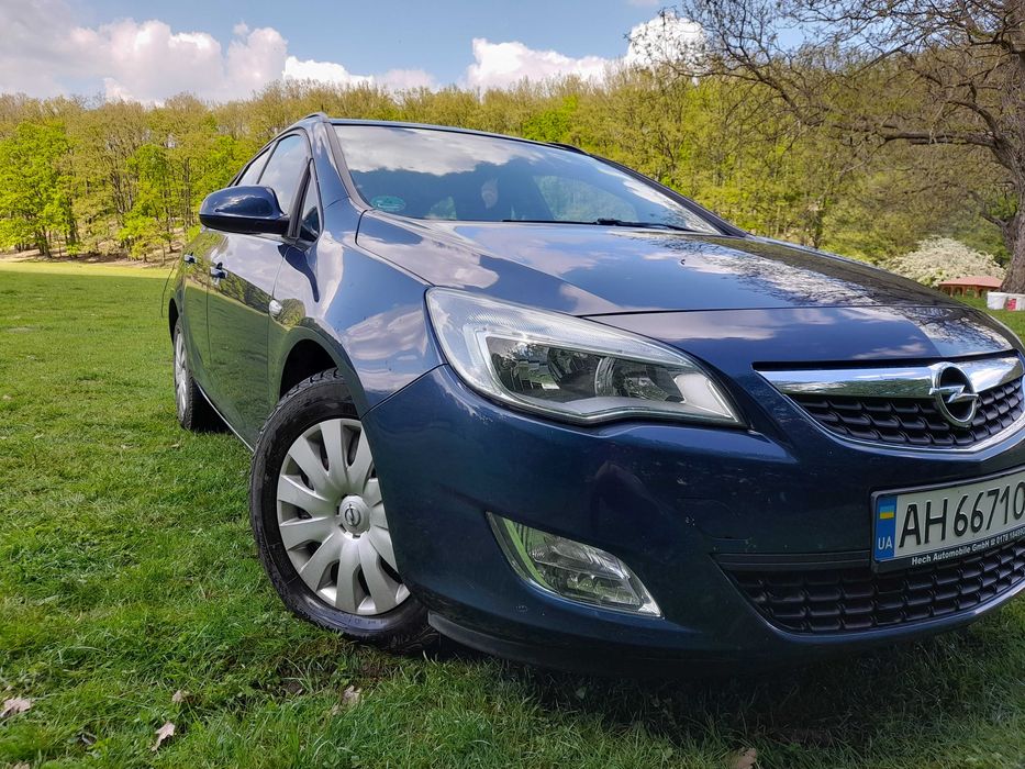 Opel Astra J, 1.7, 2011