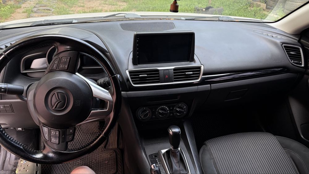Mazda 3 BM 2013 без торгу
