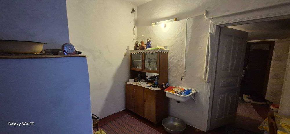 Продам півбудинку с. Гоголів 60м