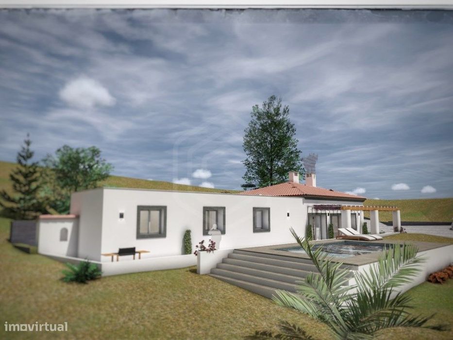 Moradia T4 em construção, com terreno em Tavira, Algarve