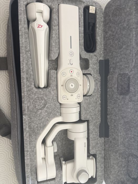 Gimball Zhiyun Smooth 4 com mala de transporte