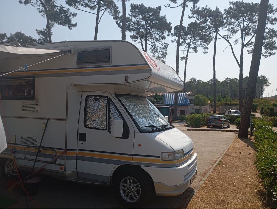 Fiat ducato 2.5 totalmente equipada 6lugares de livrete