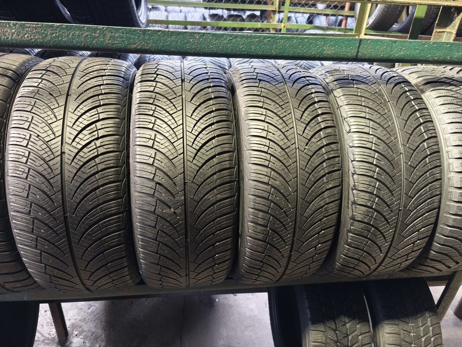 Opony całoroczne 17 Arivo Carlorful Allseasons - 225/45 17