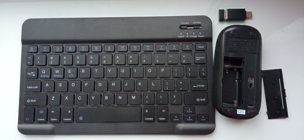 Клавіатура для планшета.