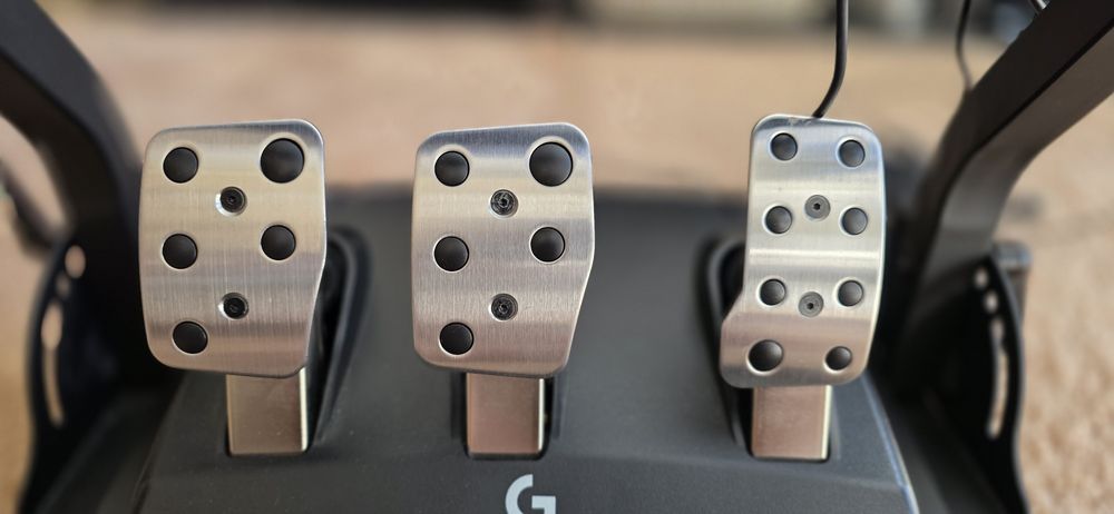 Volantes Logitech G923 TrueForce + Stand GT Omega pro