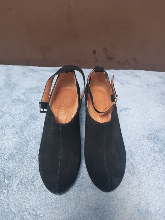 Нові жіночі туфлі натуральна замша Massiv